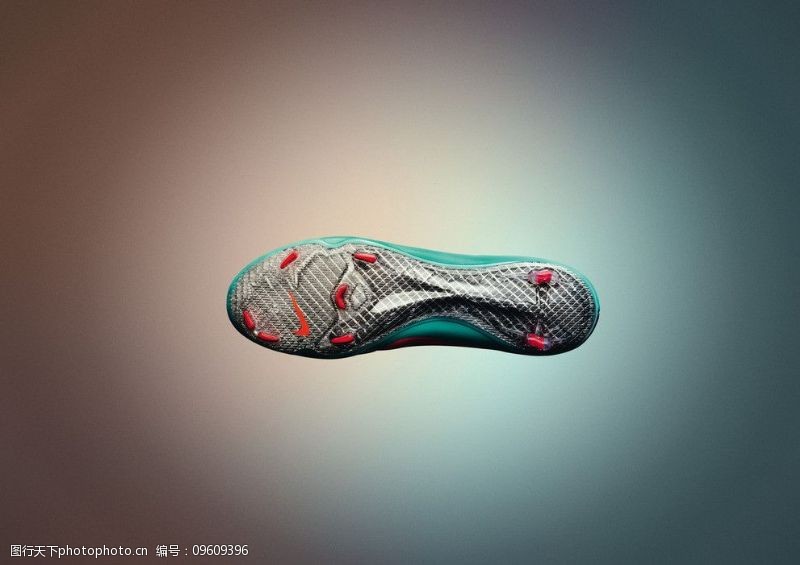 足球鞋NIKE足球系列广告宣传平面图片