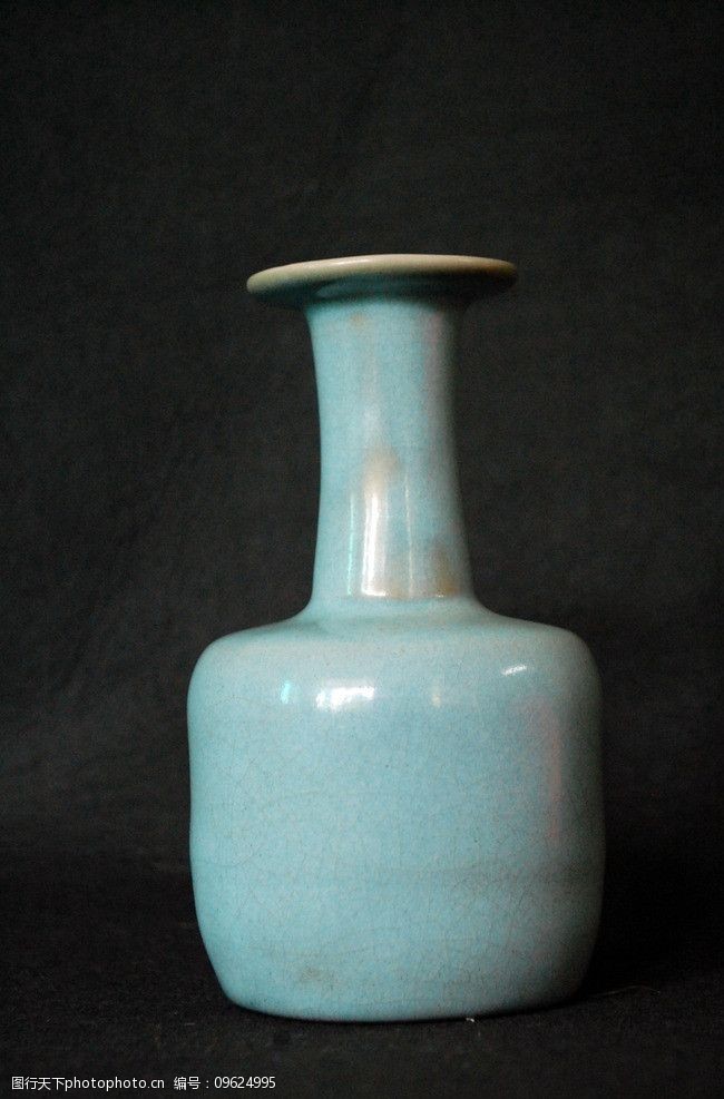 裂痕素材陶瓷花瓶图片