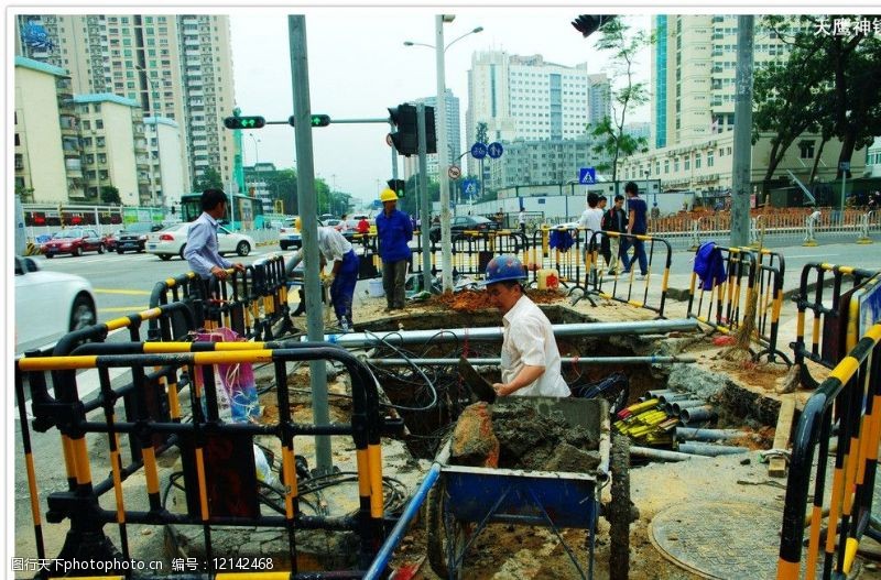 深绿杂志城市建设管线施工图片