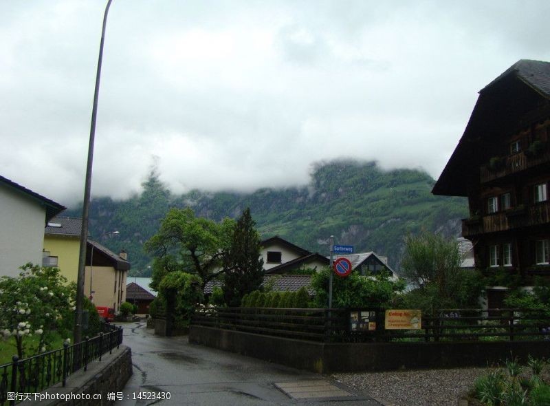 瑞士风光琉森湖畔的锡西孔小镇图片