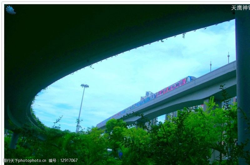 射灯柱中国铁路地铁交通图片