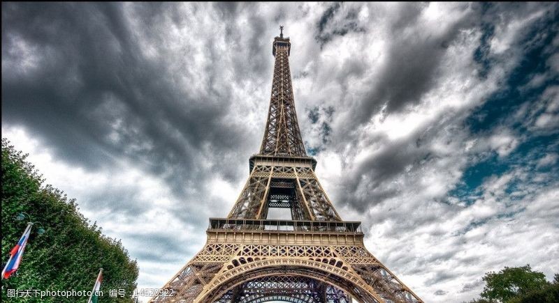 法国著名建筑埃菲尔铁塔图片