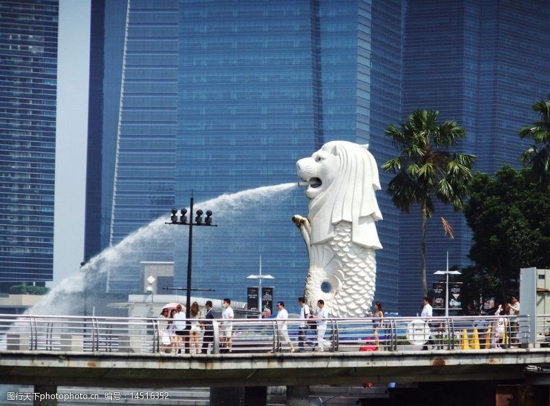 雕塑喷泉鱼尾狮图片