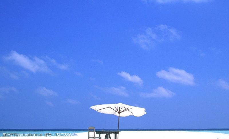 马尔代夫沙滩海边图片