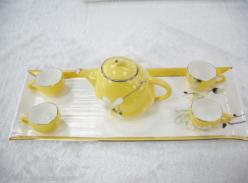 唐山黄玉兰骨瓷茶具图片
