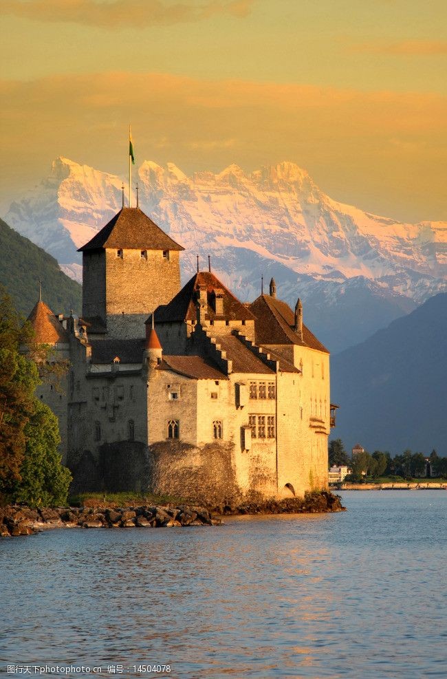 瑞士风光瑞士日内瓦湖西庸古堡图片
